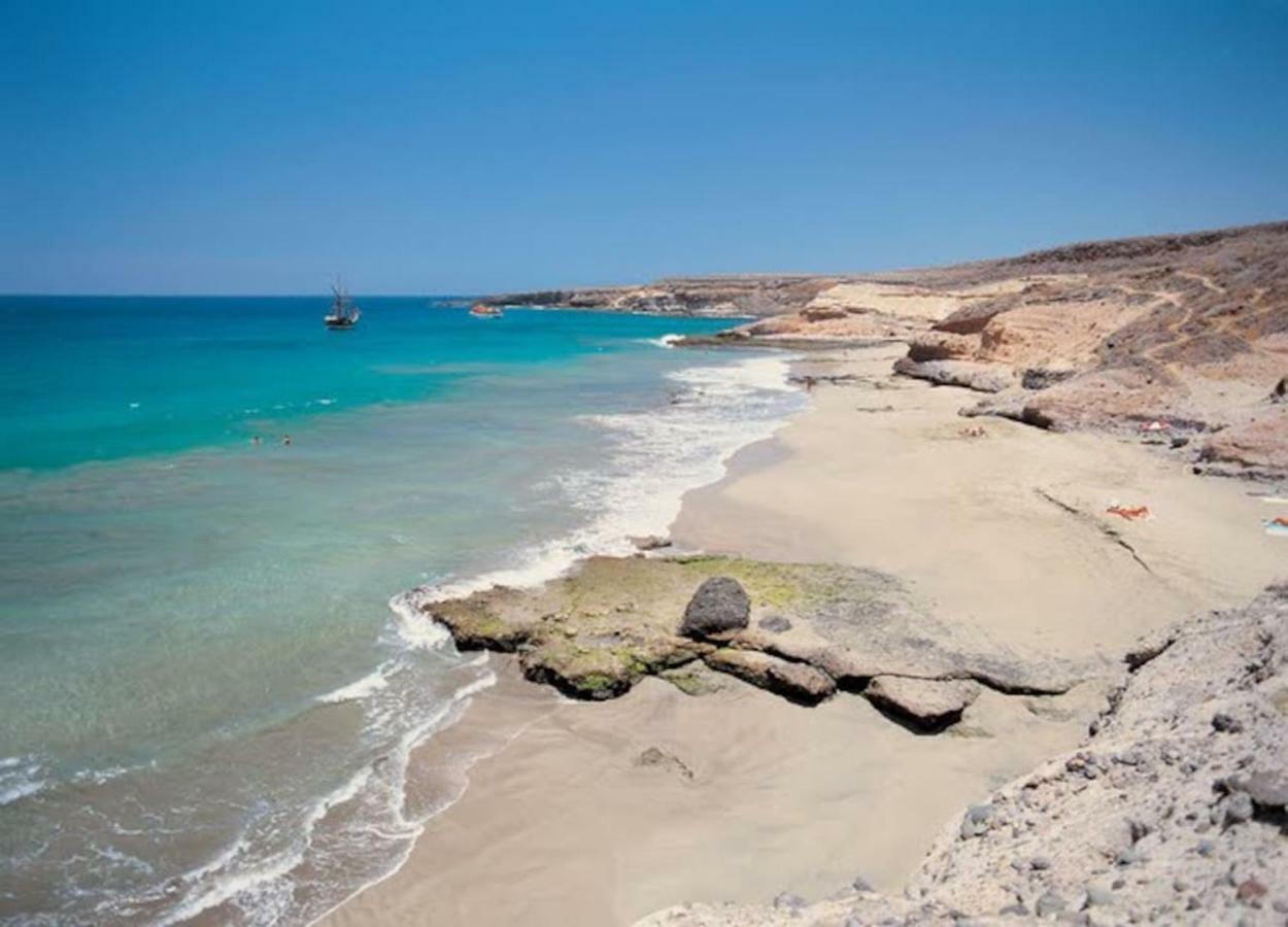 Bright Spacious Apartment, 2 Min Walk From Beach Candelaria Buitenkant foto