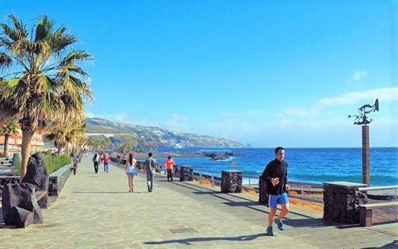 Bright Spacious Apartment, 2 Min Walk From Beach Candelaria Buitenkant foto